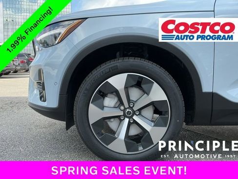 New 2026 Volvo XC40 B5 Plus w/ Protection Package Premier AWD/4WD image 9