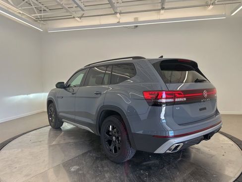 New 2026 Volkswagen Atlas Peak Edition AWD/4WD image 5