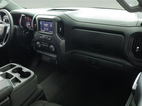 Used 2022 Chevrolet Silverado 1500 Custom image 12