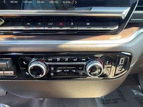 Certified 2022 GMC Sierra 1500 SLT w/ Max Trailering Package AWD/4WD image 18