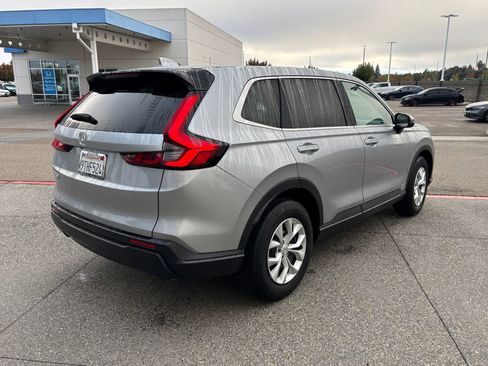 Used 2025 Honda CR-V LX image 5