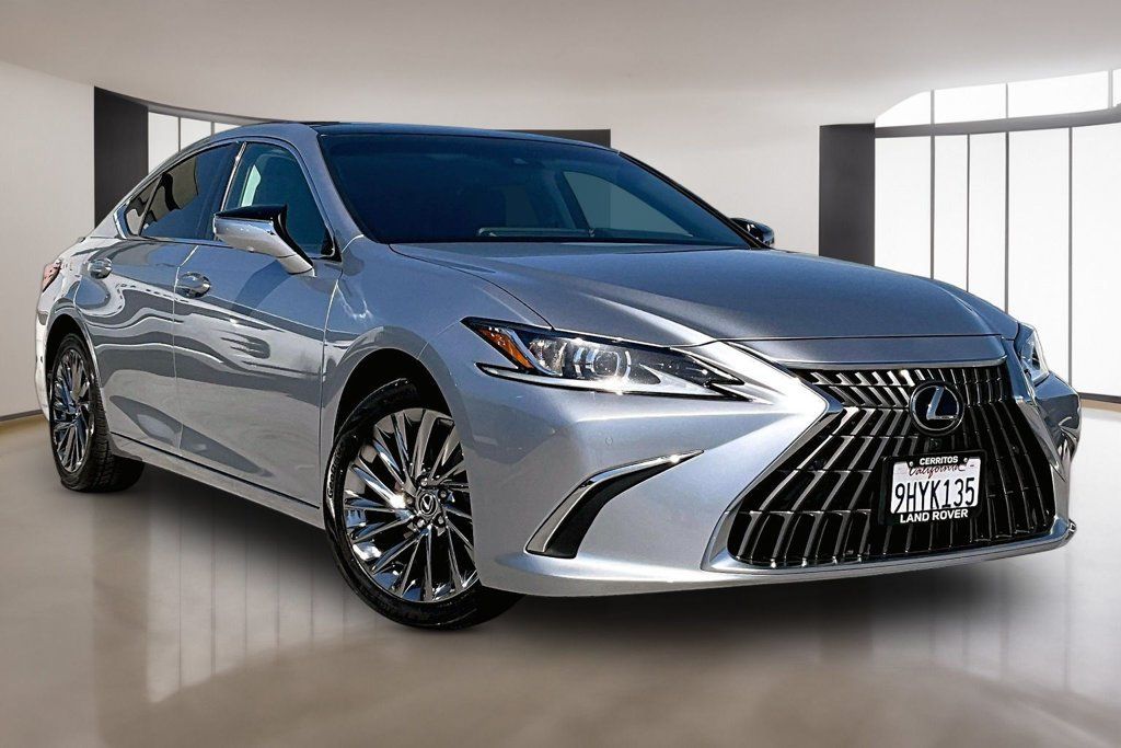 Used 2024 Lexus ES 350 w/ Accessory Package (Z1) FWD image 3