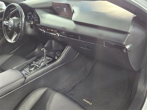 Used 2022 MAZDA MAZDA3 s image 17