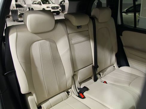 Certified 2025 Mercedes-Benz GLB 250 4MATIC image 29