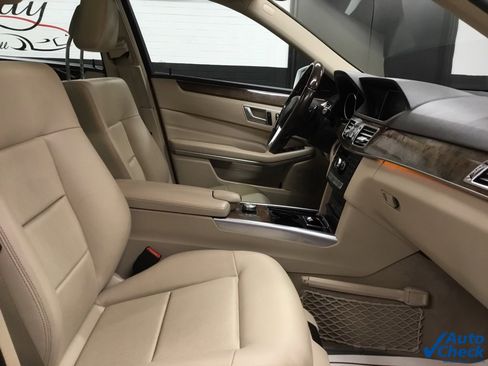 Used 2015 Mercedes-Benz E 350 4MATIC Sedan w/ Premium 1 Package image 38