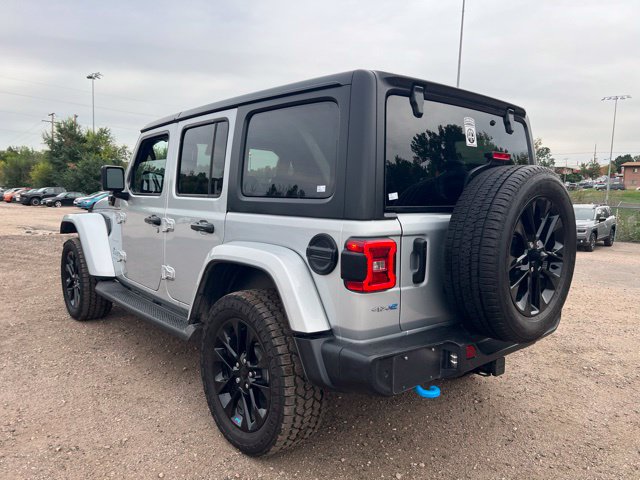 Used 2023 Jeep Wrangler Unlimited Sahara w/ Cold Weather Group AWD/4WD image 3