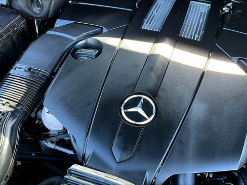 Used 2016 Mercedes-Benz GL 450 4MATIC image 32