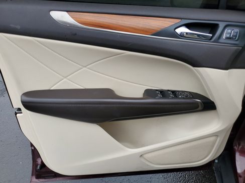 Used 2016 Lincoln MKC Reserve w/ Lincoln MKC Climate Package image 21