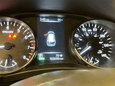 Used 2017 Nissan Rogue SV image 31