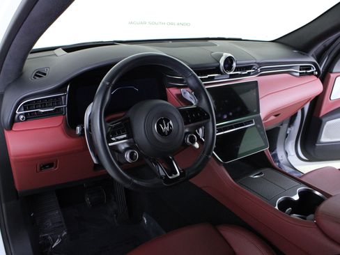 Used 2023 Maserati Grecale Modena image 23