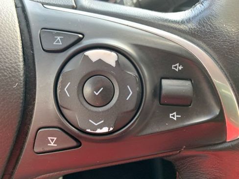 Used 2020 Buick Enclave Essence FWD image 35