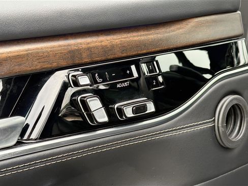 Used 2022 Jeep Grand Wagoneer Series II image 26