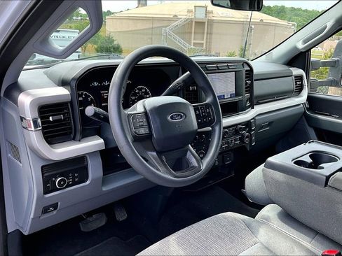 Used 2024 Ford F250 XLT AWD/4WD image 4