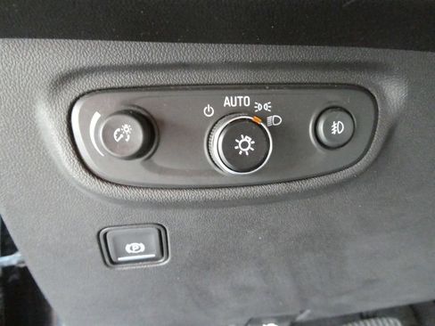Used 2020 GMC Terrain SLT w/ Preferred Package FWD image 26