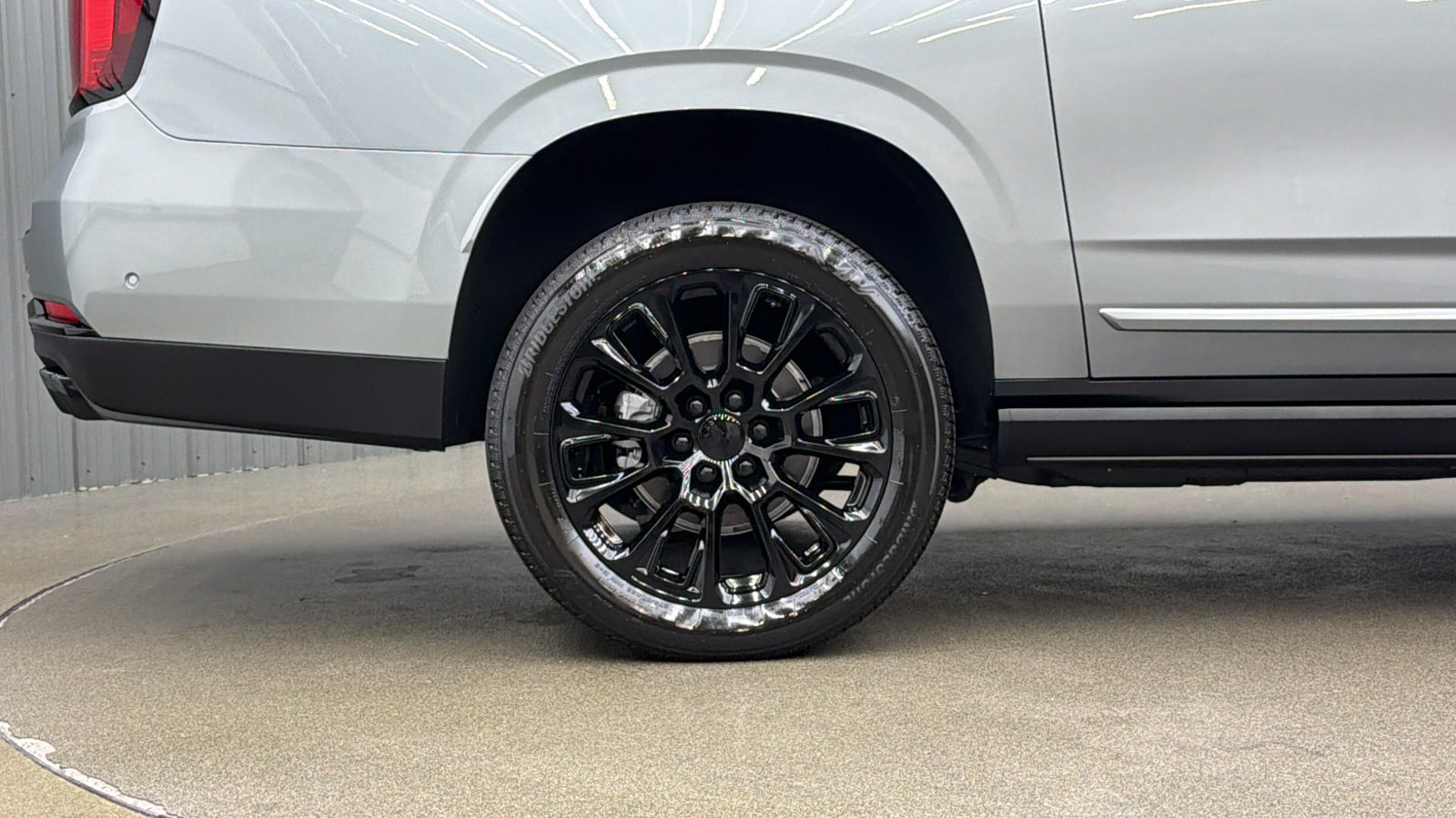 Used 2026 GMC Yukon XL Denali w/ Sun & Power Step Package AWD/4WD image 12