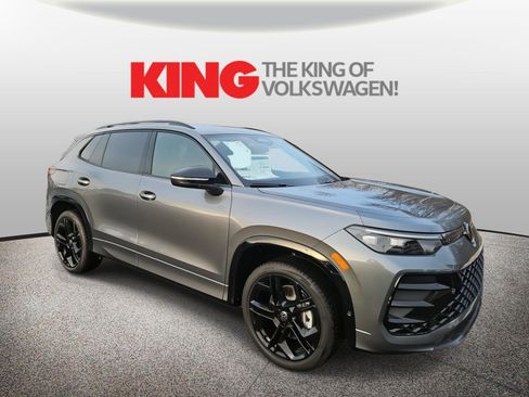 New 2026 Volkswagen Tiguan SE R-Line image 1