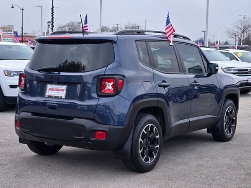 Certified 2023 Jeep Renegade Latitude image 9