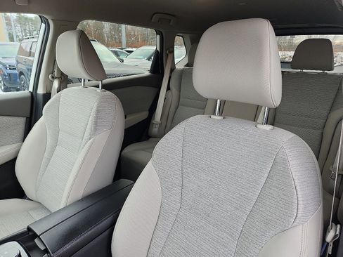 Used 2023 Nissan Rogue SV image 21