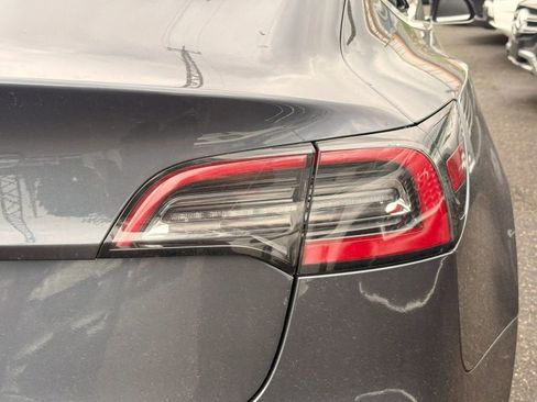Used 2020 Tesla Model 3 Standard Range Plus RWD image 33