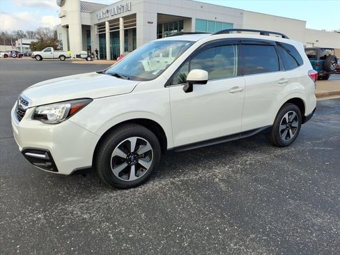 Used 2018 Subaru Forester 2.5i Limited image 3