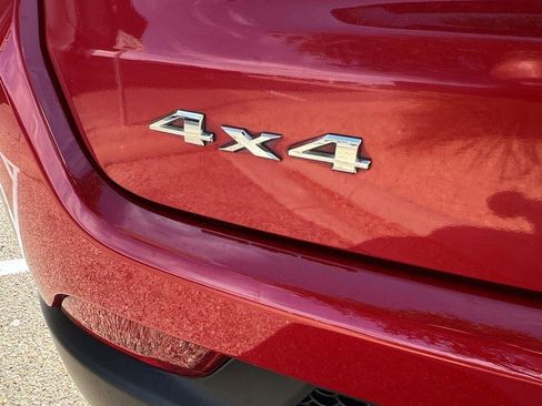 Used 2019 Jeep Compass Latitude w/ Popular Equipment Group image 9