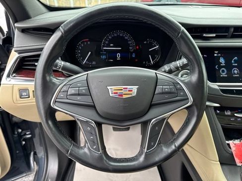 Used 2019 Cadillac XT5 Luxury AWD/4WD image 12