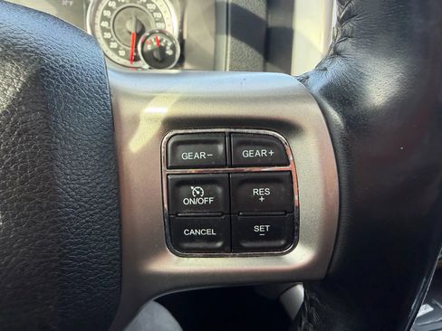 Used 2017 RAM 1500 Laramie image 21