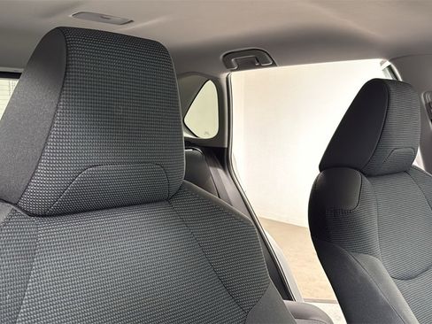 Certified 2025 Toyota RAV4 LE image 19