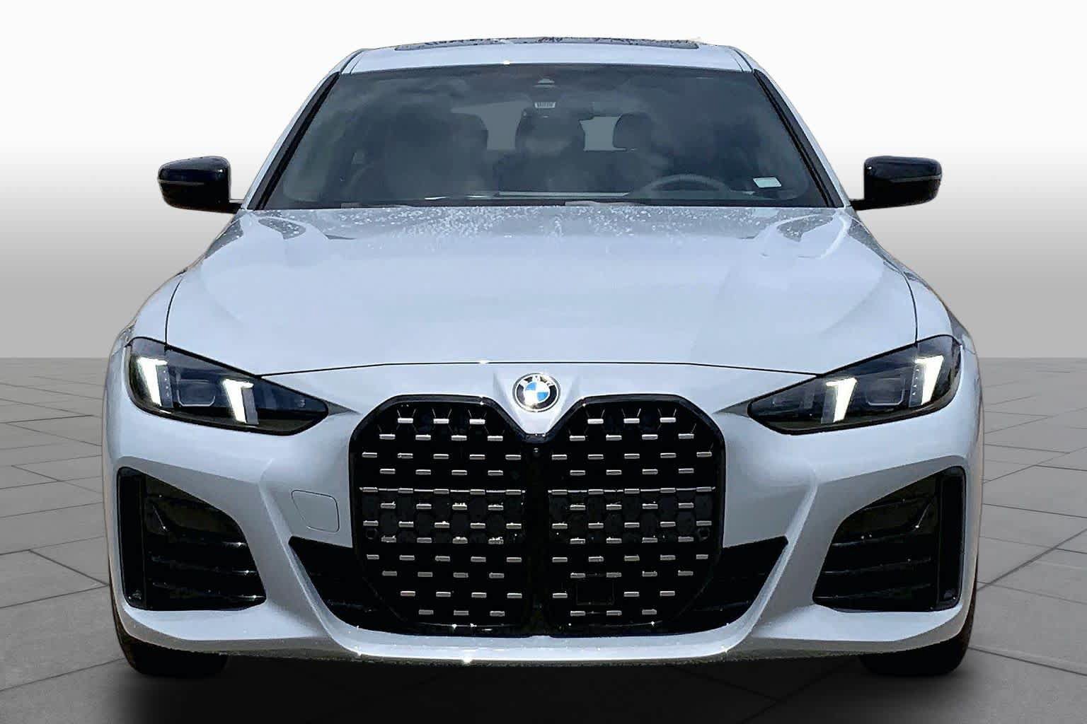 New 2026 BMW 430i w/ M Sport Package RWD image 3
