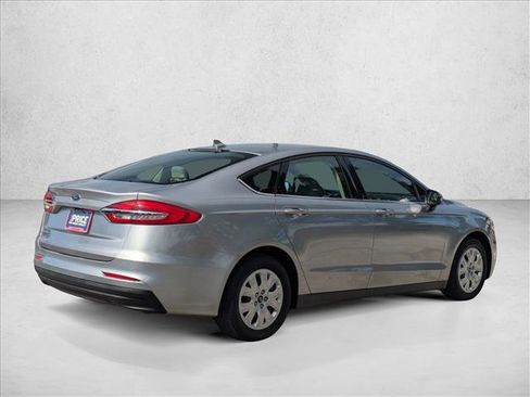 Used 2020 Ford Fusion S image 5