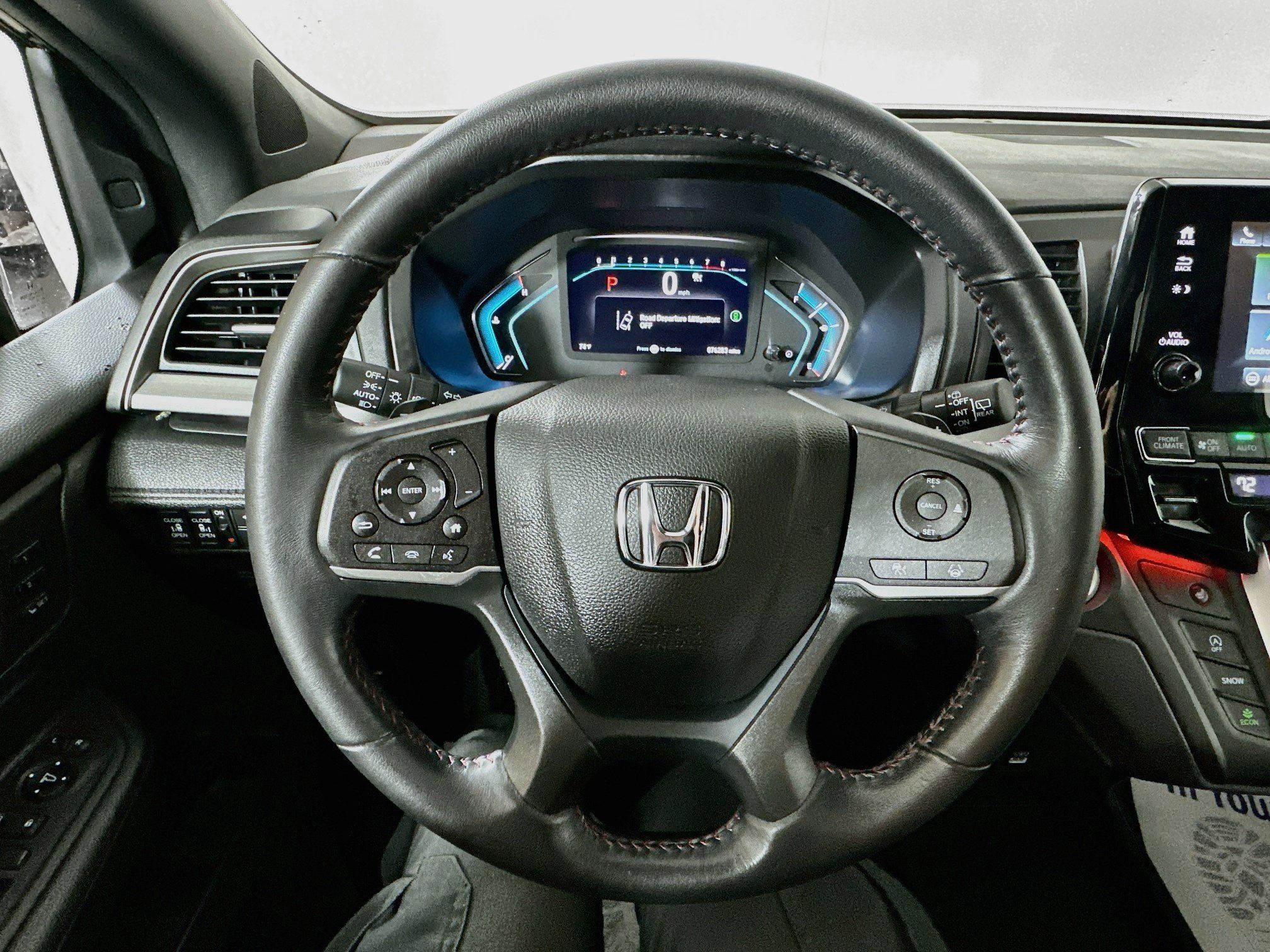 Used 2023 Honda Odyssey Sport image 11