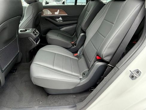 New 2026 Mercedes-Benz GLS 450 4MATIC image 30