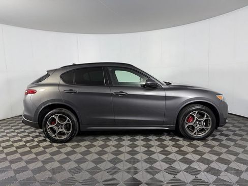 Used 2023 Alfa Romeo Stelvio Ti AWD/4WD image 6