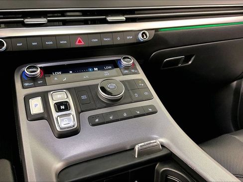 Used 2024 Hyundai Palisade Calligraphy FWD image 8
