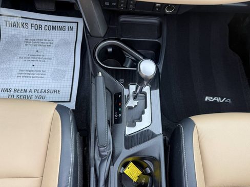 Used 2017 Toyota RAV4 Limited w/ Carpet Mat Package AWD/4WD image 29