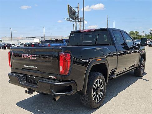 Used 2023 GMC Sierra 2500 AT4 w/ AT4 Premium Plus Package AWD/4WD image 4