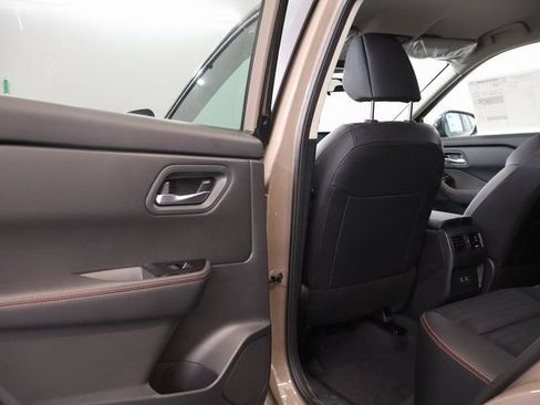 New 2026 Nissan Rogue SV AWD/4WD image 25