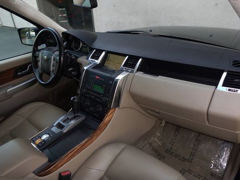 Used 2009 Land Rover Range Rover Sport HSE image 35