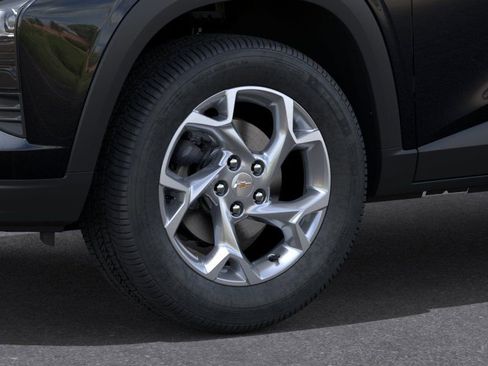 New 2026 Chevrolet Trax LS w/ LS Convenience Package FWD image 9
