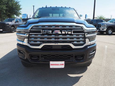 New 2025 RAM 2500 Limited image 3
