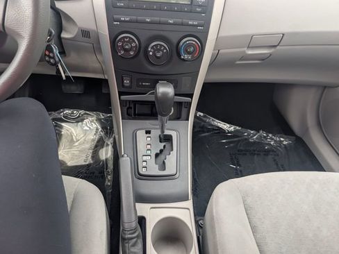 Used 2009 Toyota Corolla FWD image 13
