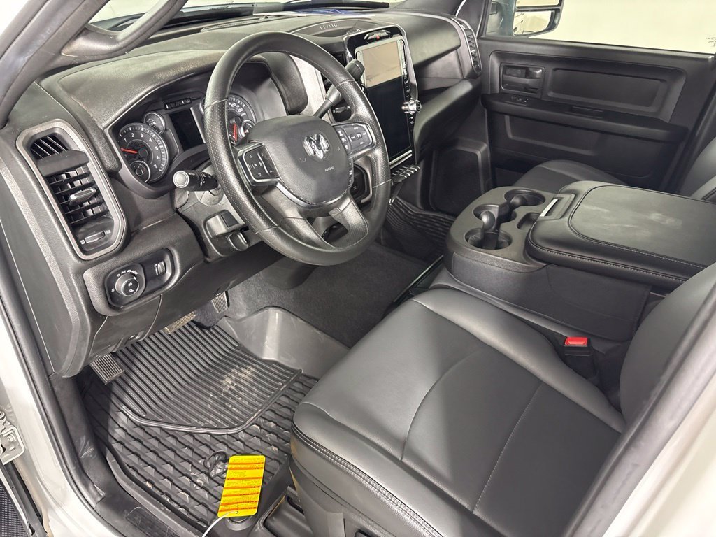 Used 2025 RAM 3500 Tradesman AWD/4WD image 28