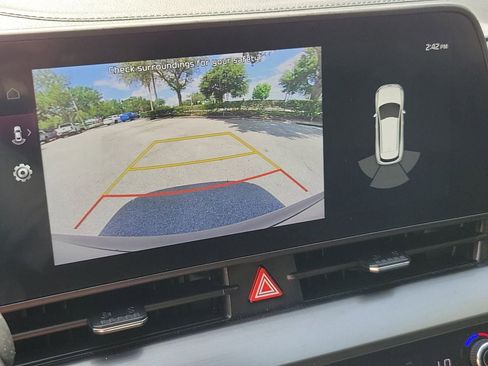 Used 2024 Kia Sportage EX FWD image 24