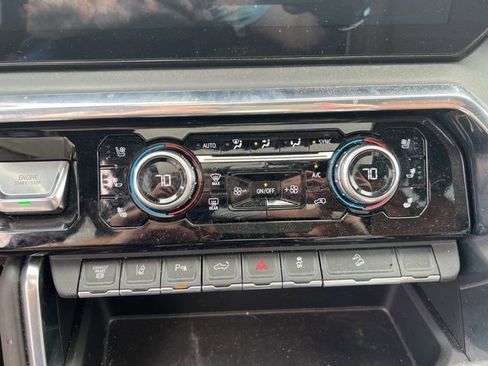 Used 2024 GMC Sierra 2500 Denali Ultimate image 14