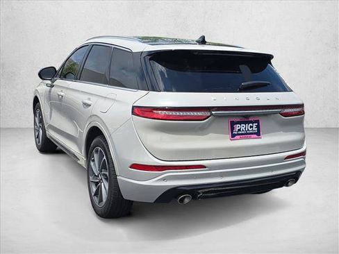 Used 2024 Lincoln Corsair Grand Touring AWD/4WD image 6