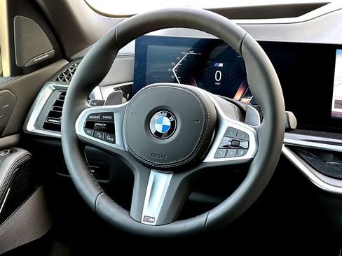 New 2026 BMW X5 xDrive40i w/ M Sport Package AWD/4WD image 21