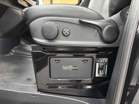 Used 2023 Mercedes-Benz Sprinter 2500 image 25