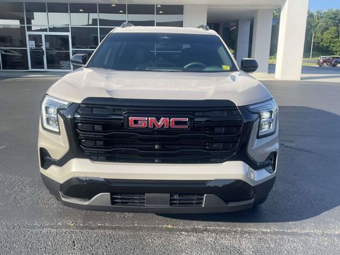 Used 2025 GMC Terrain Elevation w/ Black Edition AWD/4WD image 10