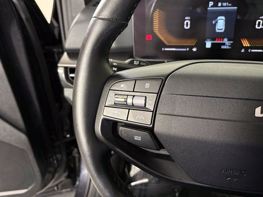 Used 2026 Kia Sportage EX w/ EX Panorama Roof Package FWD image 21