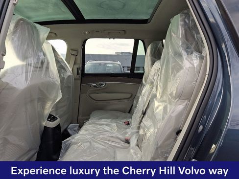 New 2026 Volvo XC90 T8 Ultra w/ Protection Package Premier AWD/4WD image 7